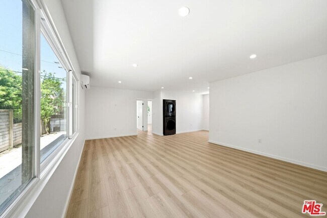Foto del edificio - 333 6th Ave