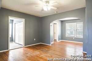Foto del edificio - 2331 Waverly Ave