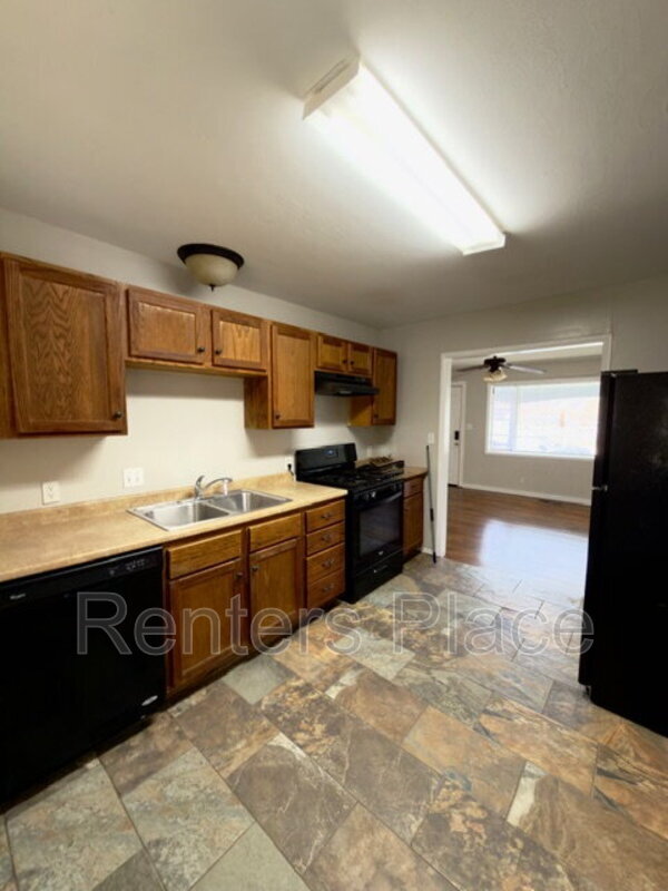 Foto del edificio - 7212 E 4th Pl