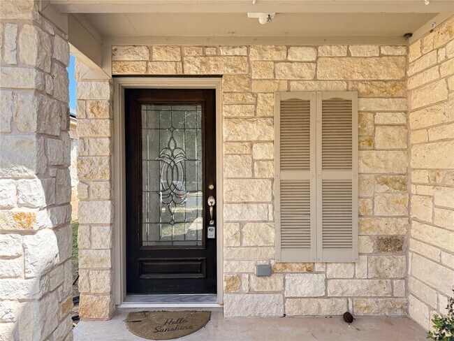 Building Photo - 279 Housefinch Loop