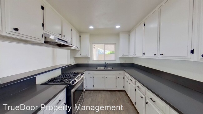 Foto del edificio - 2 br, 1.5 bath House - 18831 E. Vine Ave