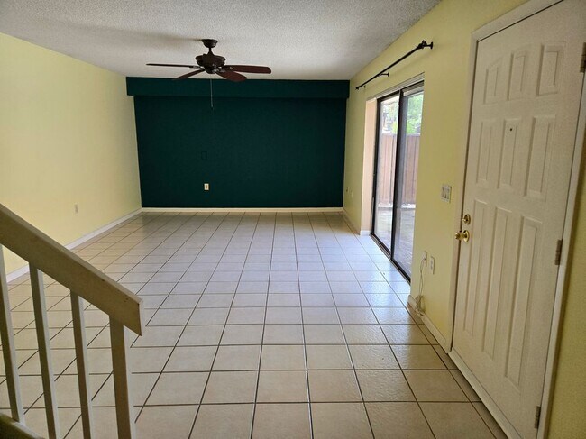 Foto del edificio - 505 Live Oak Ln