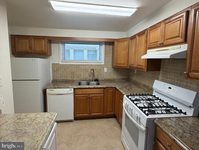 Foto del edificio - 5485 Harpers Farm Rd