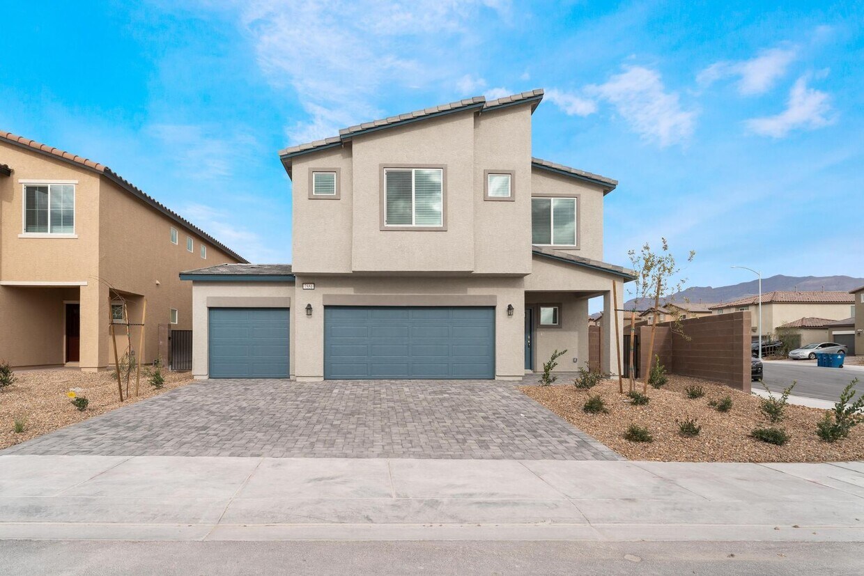 Primary Photo - 7551 Bronson Bay