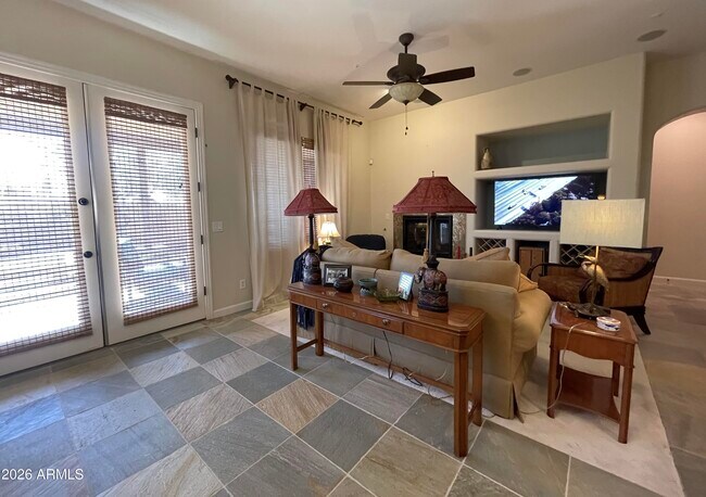 Foto del edificio - 12035 W Red Hawk Dr