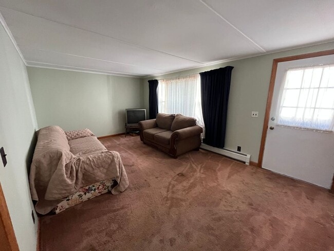 Building Photo - Four Bedroom Single Family House for Rent ...