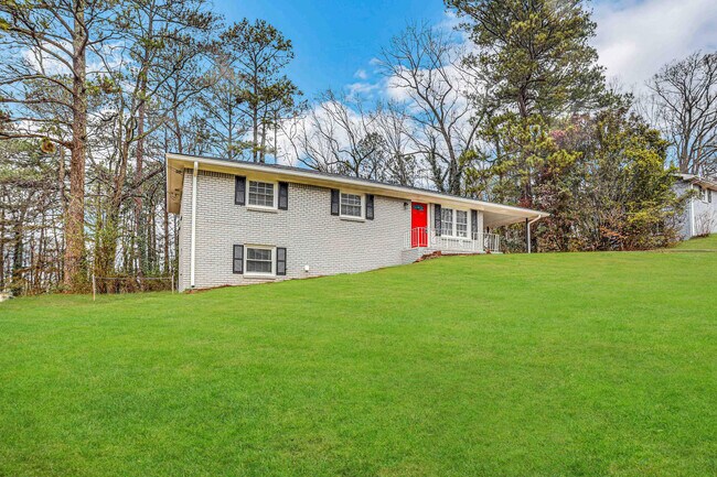 Foto del edificio - 3780 Cherokee Trails Dr Sw