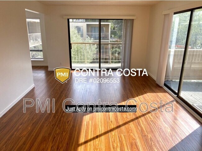 Building Photo - 310 N Civic Dr