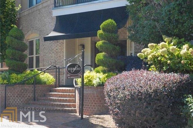 Foto del edificio - 901 Abernathy Rd NE