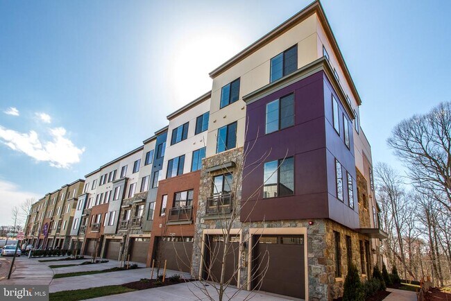 Foto del edificio - 4932 Trail Vista Ln