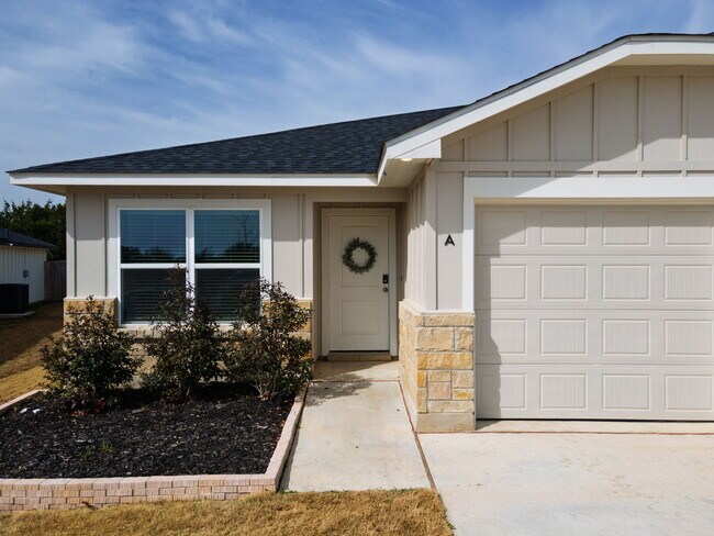 Foto del edificio - 803 Wax Myrtle Ct