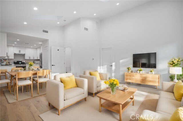 Foto del edificio - 6430 Kessler Ave