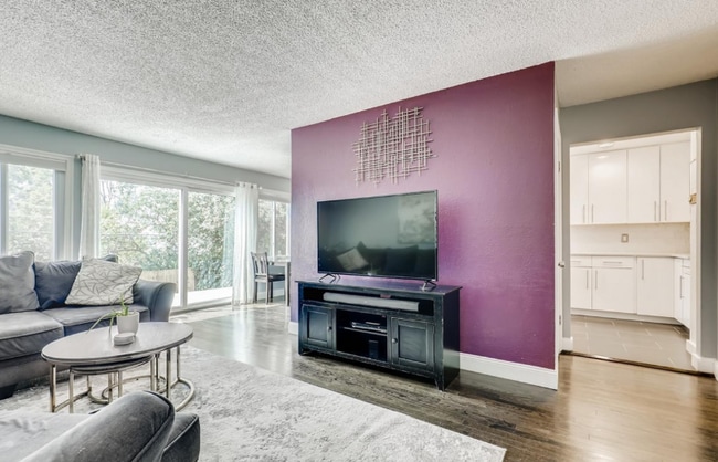 Photo - 8031 Stuart St House