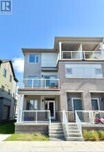 Building Photo - 2021 Blossite Private