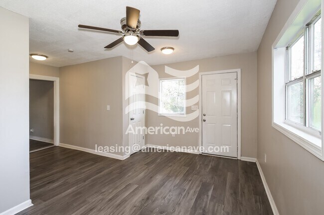 Foto del edificio - 2805 Royal St