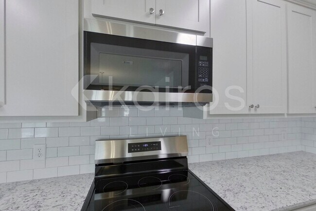 Foto del edificio - 8118 S Hendrick Dr