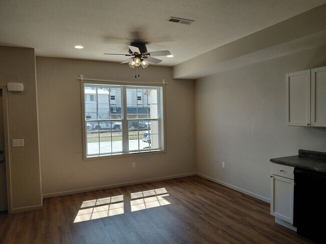 Foto del edificio - 113 N 6th St