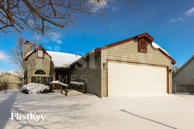 Building Photo - 3961 Bonn Dr