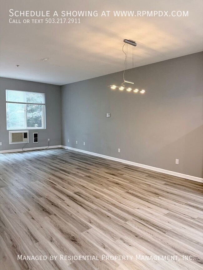 Building Photo - 14320 SW Cougar Ridge Dr