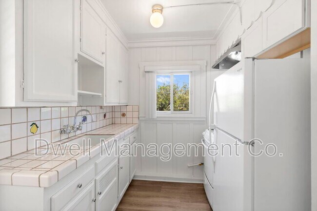 Foto del edificio - 4535 Upland St