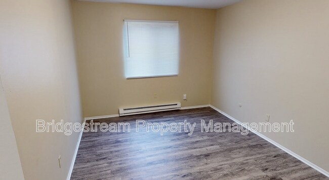 Foto del edificio - 4331 Powell Rd