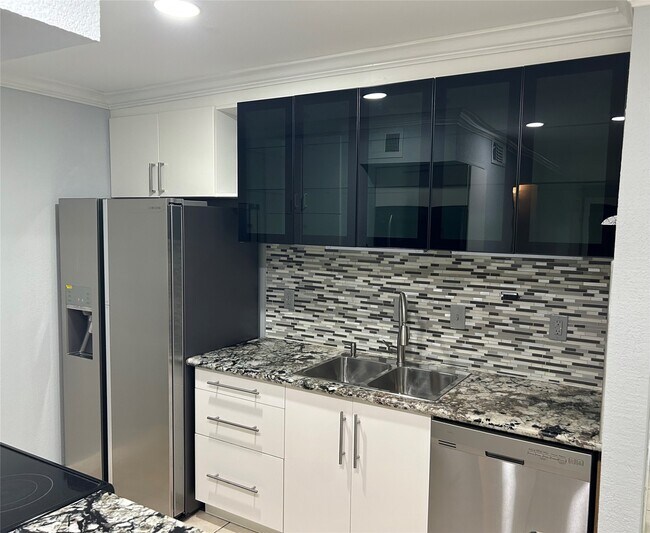 Foto del edificio - 5550 N Braeswood Blvd