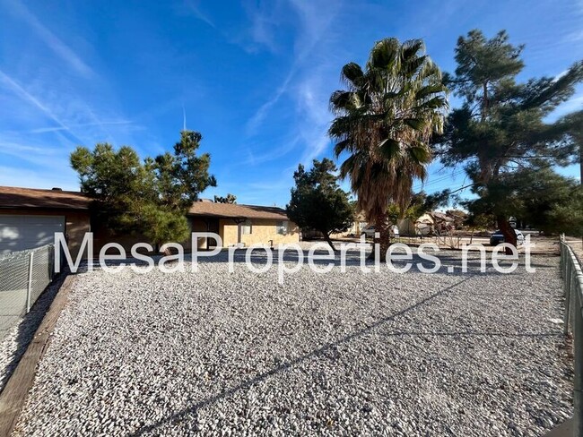 Building Photo - 10227 Balsam Ave