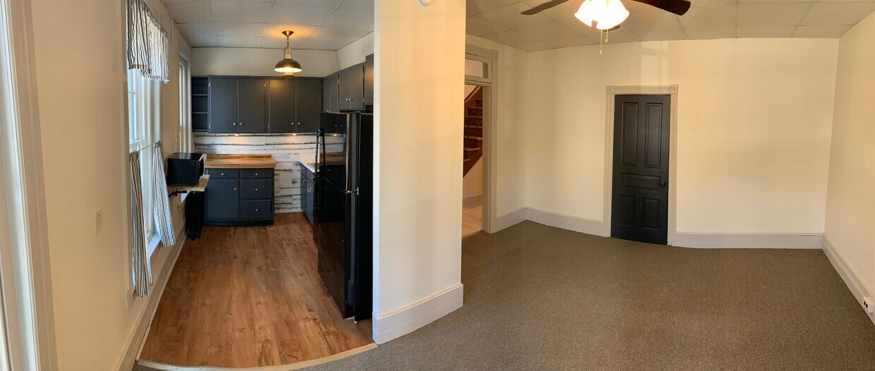 Primary Photo - 131 Pike St