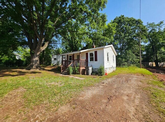 Photo - 208 Lady St House