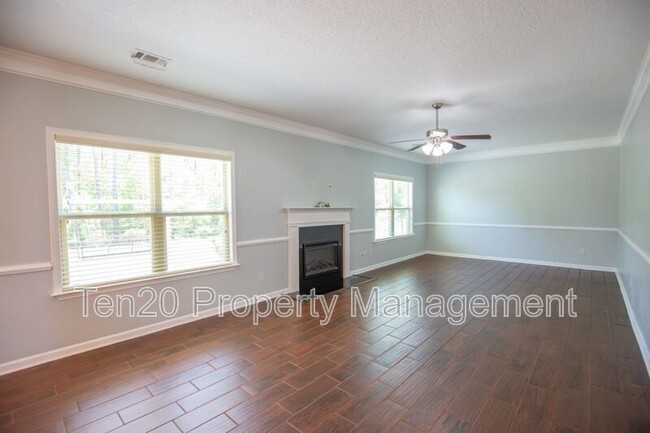 Building Photo - 9688 N Ivy Park Dr
