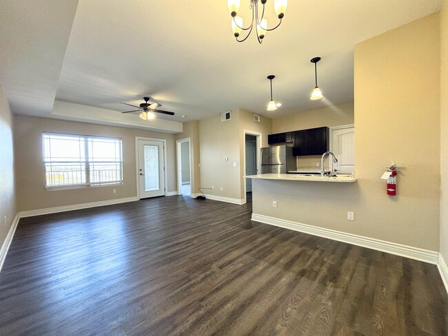 Building Photo - 1409 Genesis Dr
