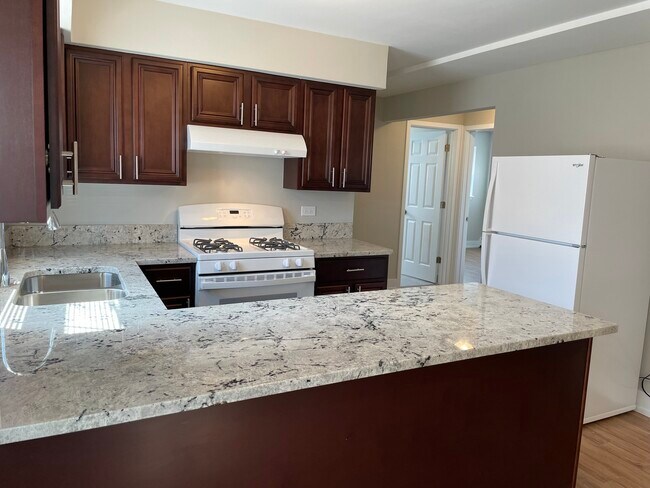 Foto del edificio - 7541 Roberts Rd