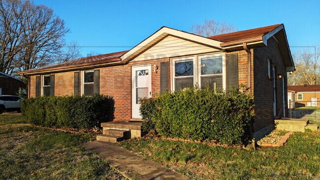 Building Photo - 1514 Nichols Dr