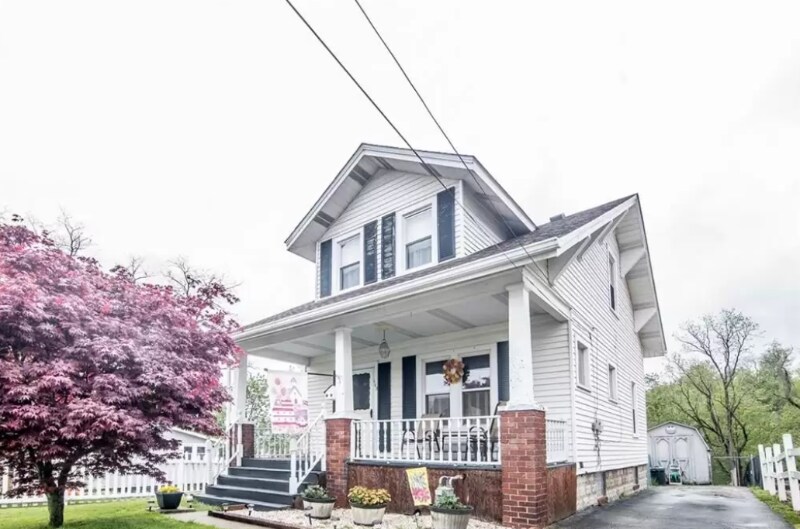 Foto principal - 163 Oak Spring Rd
