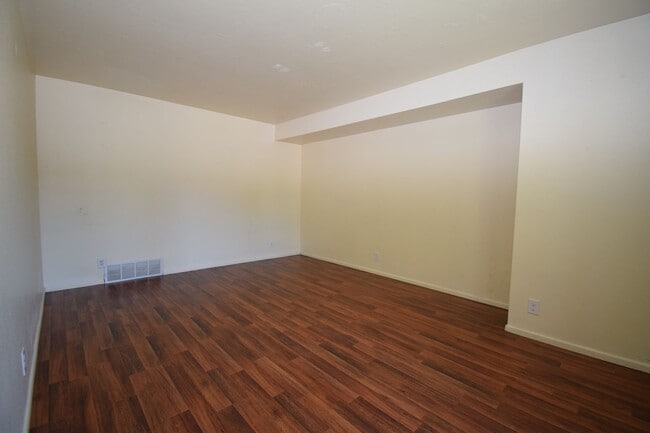 Building Photo - 4279-4279 S 1350 E