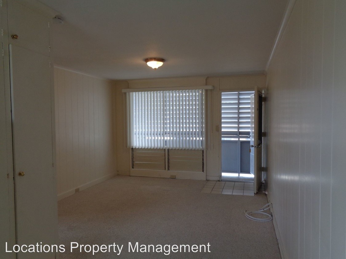 Primary Photo - 2804 Winam Ave
