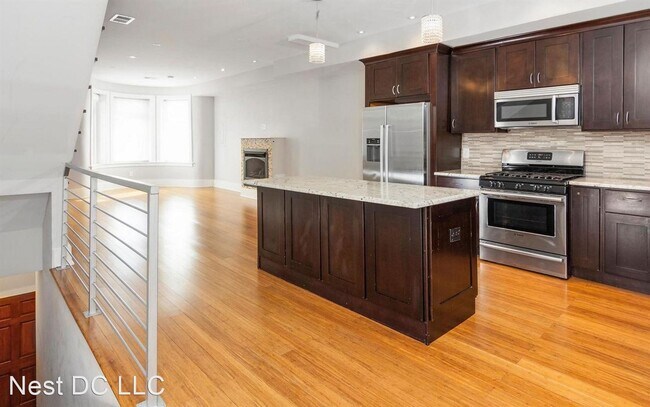 Building Photo - 3 br, 3 bath House - 35 Q St NW  Unit 2