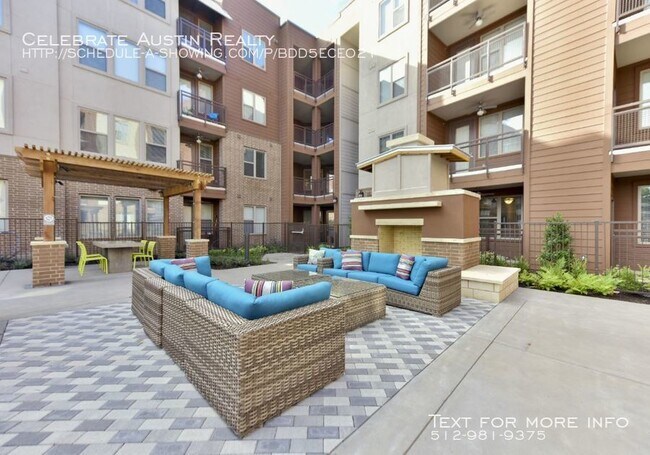 Building Photo - sur 512