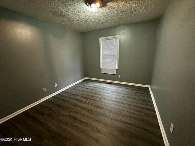 Foto del edificio - 2152 Flagstone Ct