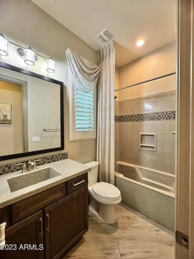 Foto del edificio - 3456 E Spring Wheat Ln