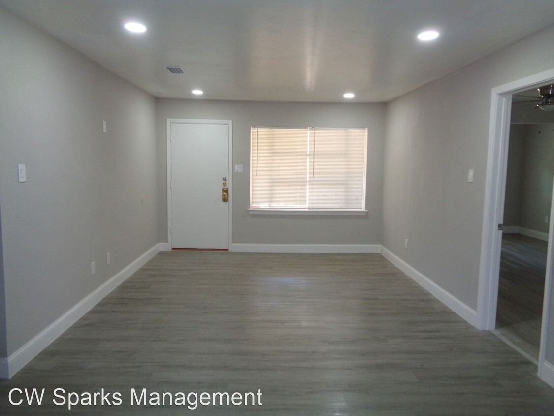Primary Photo - 4 br, 2 bath House - 609 Midvale Dr
