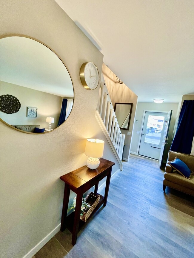 Building Photo - 11614 Community Center Dr