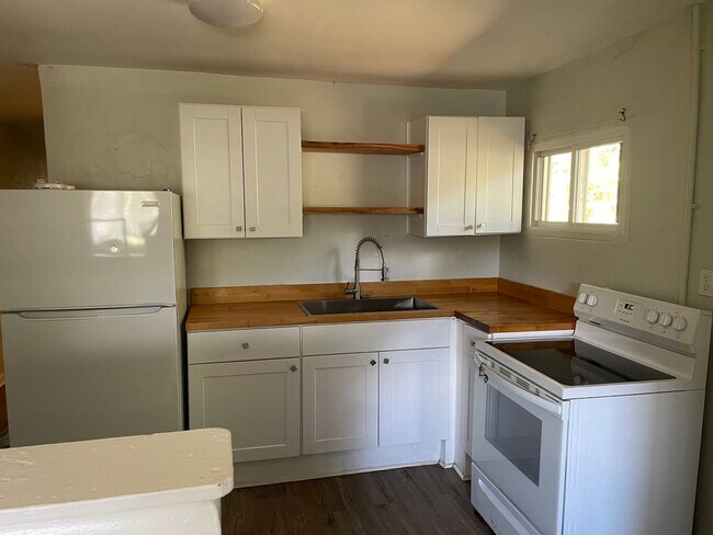 Foto del edificio - 5317 Lee Ave