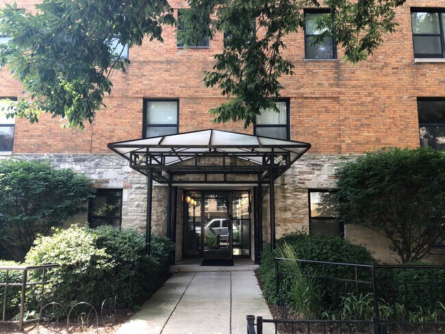 Foto del edificio - 525 W Aldine Ave