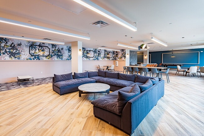 Building Photo - 1250 Lakeside