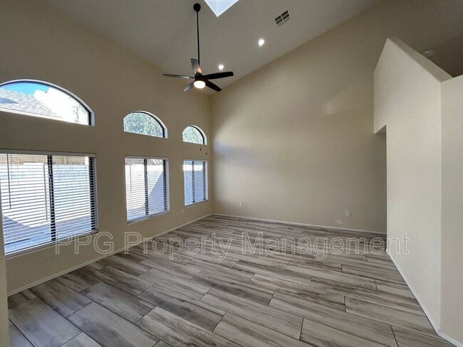 Building Photo - 7490 W Denaro Dr
