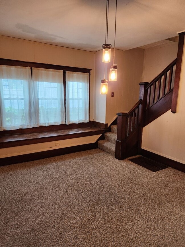 Building Photo - Duplex