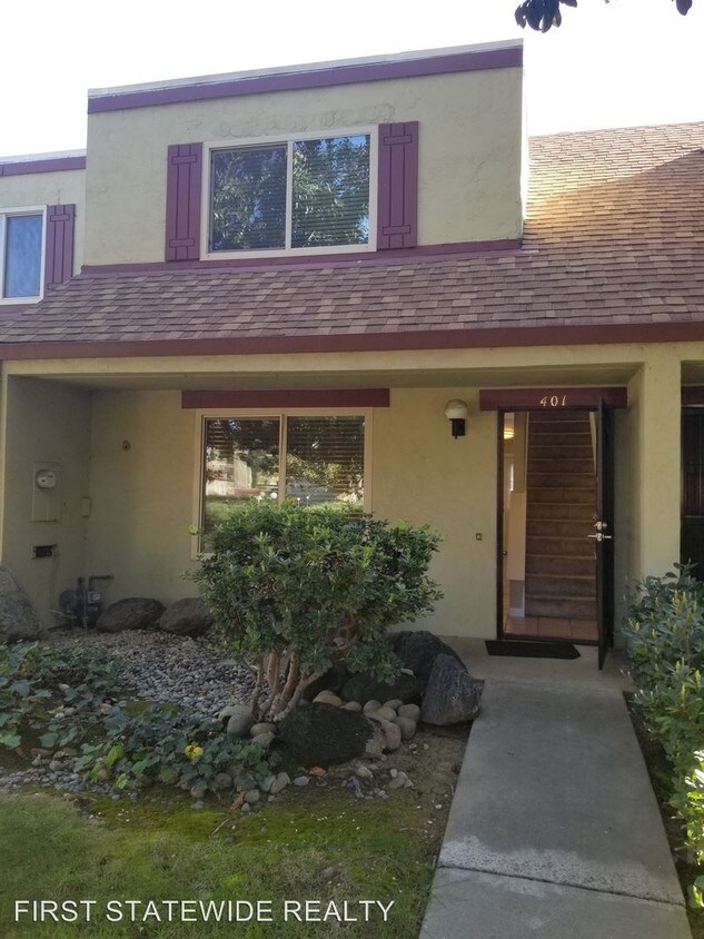 Foto principal - 401 Cedargate Ln