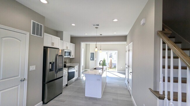 Foto del edificio - 2253 Papermill Rd