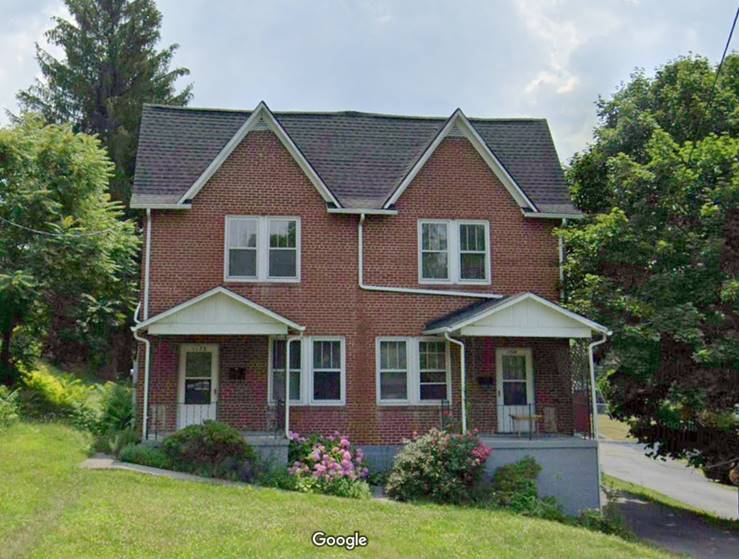 1728 is on Left - 1728 Washington St E